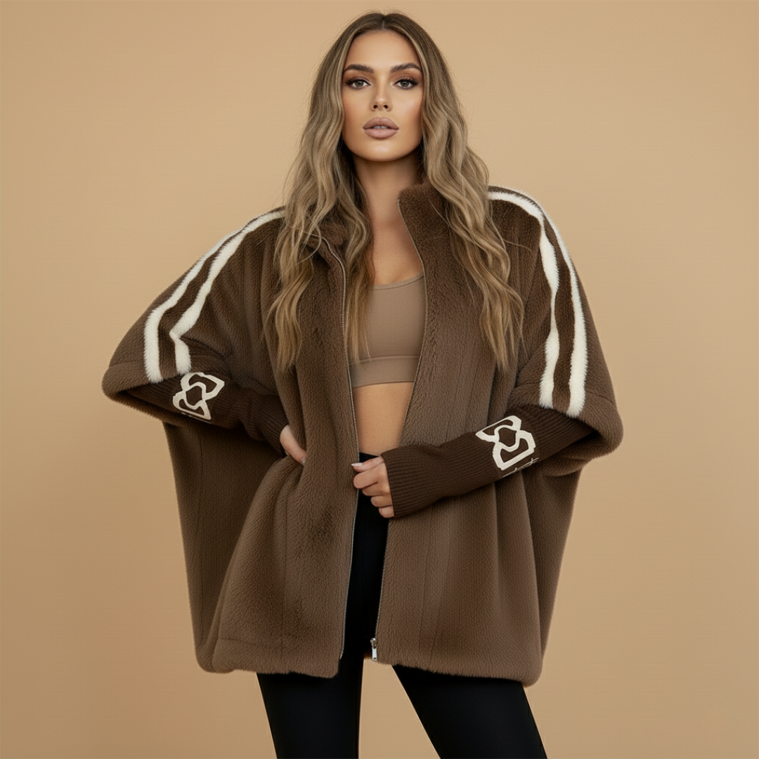 Aitana™ | Abrigo de Pelo Suave con Capucha