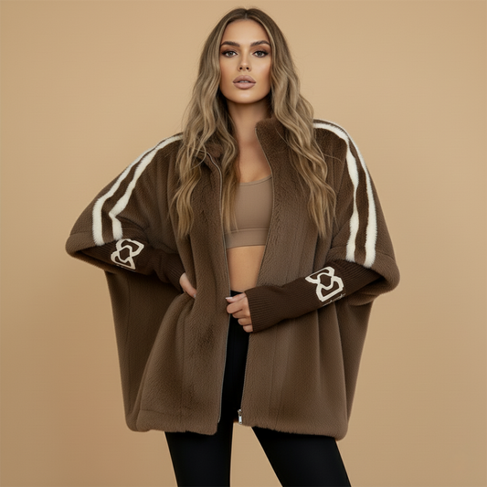 Aitana™ | Abrigo de Pelo Suave con Capucha